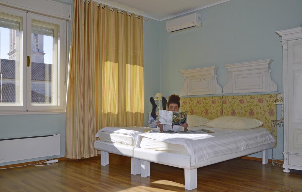 Shabby Chic Apartments Šibenik Chambre photo